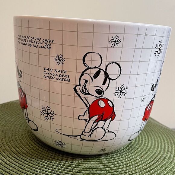 Disney Mickey Mouse Christmas planter NWT - Picture 7 of 11